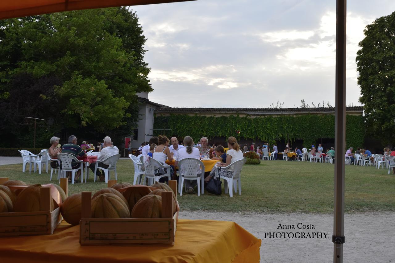 Ostello Castello Mina Della Scala Casteldidone エクステリア 写真