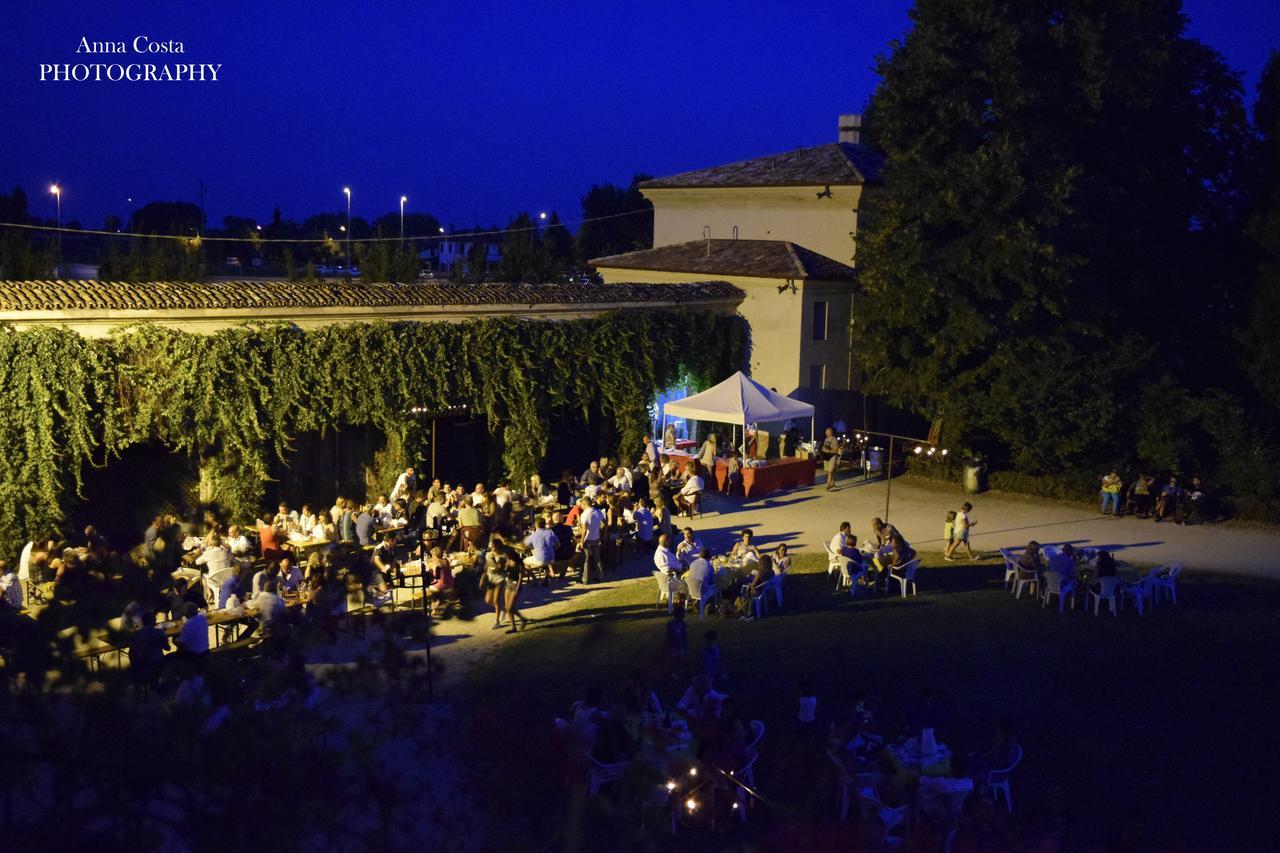 Ostello Castello Mina Della Scala Casteldidone エクステリア 写真