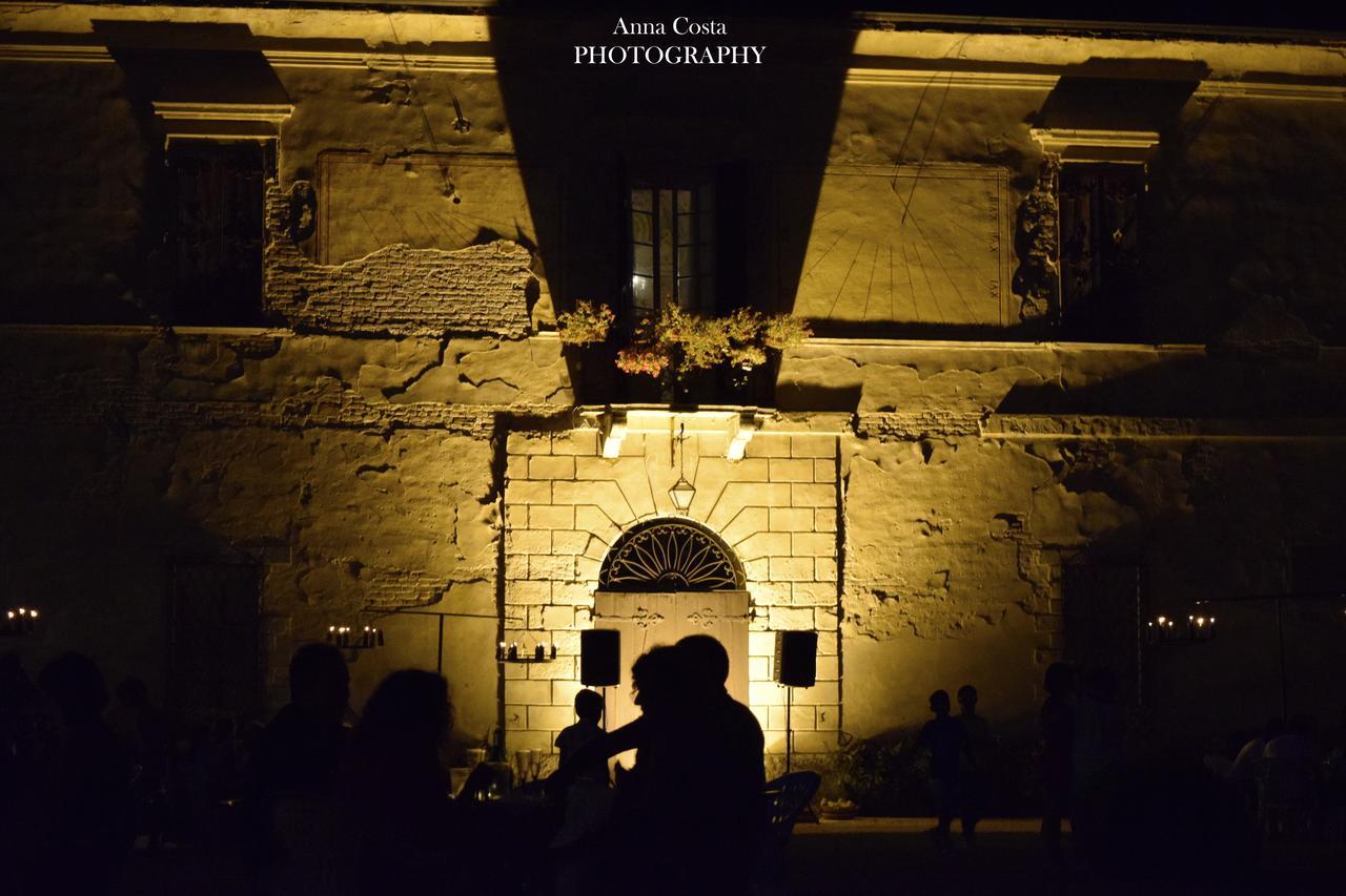 Ostello Castello Mina Della Scala Casteldidone エクステリア 写真
