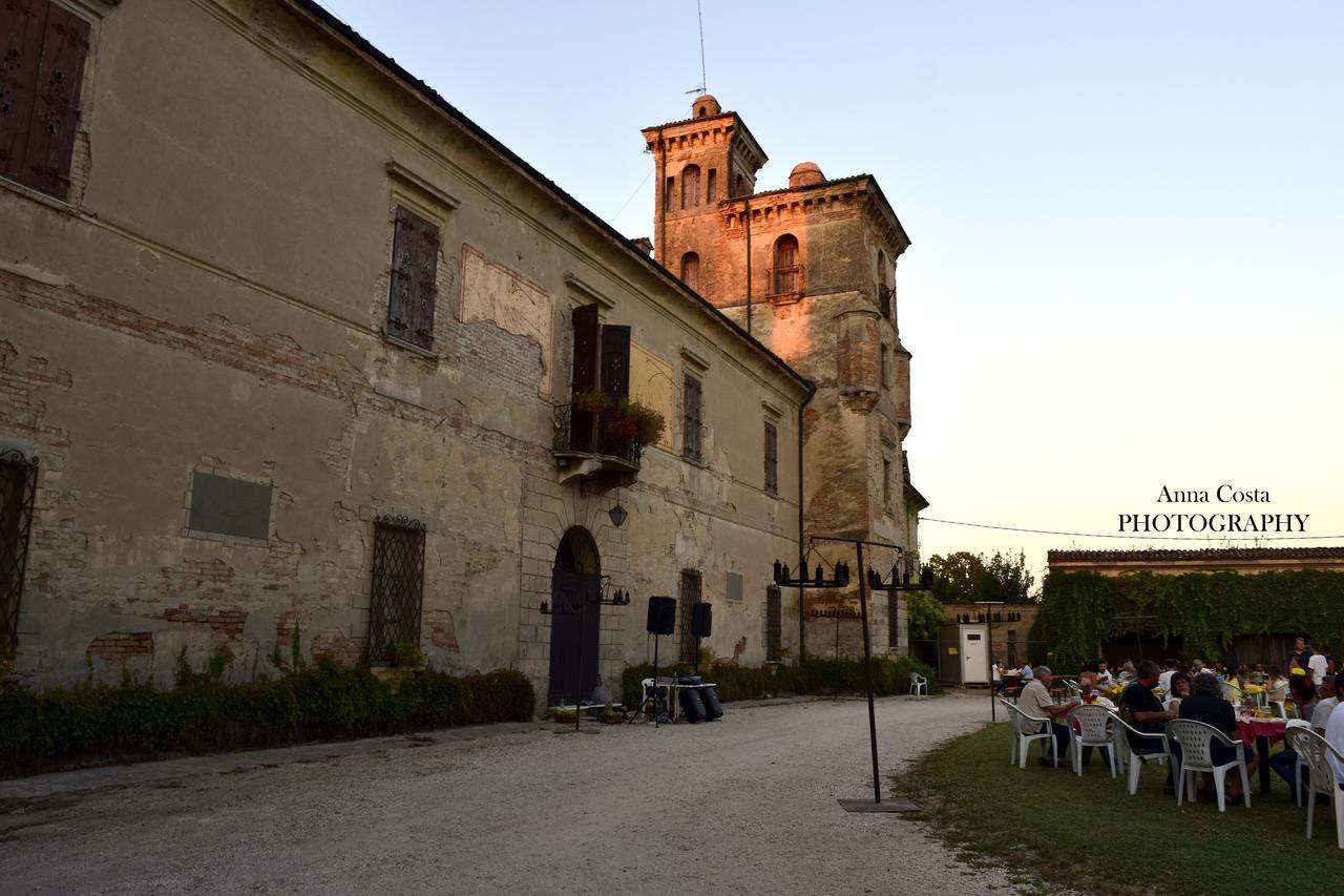 Ostello Castello Mina Della Scala Casteldidone エクステリア 写真