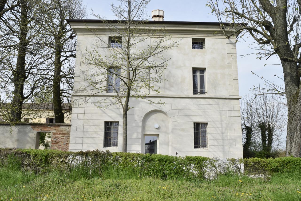 Ostello Castello Mina Della Scala Casteldidone エクステリア 写真