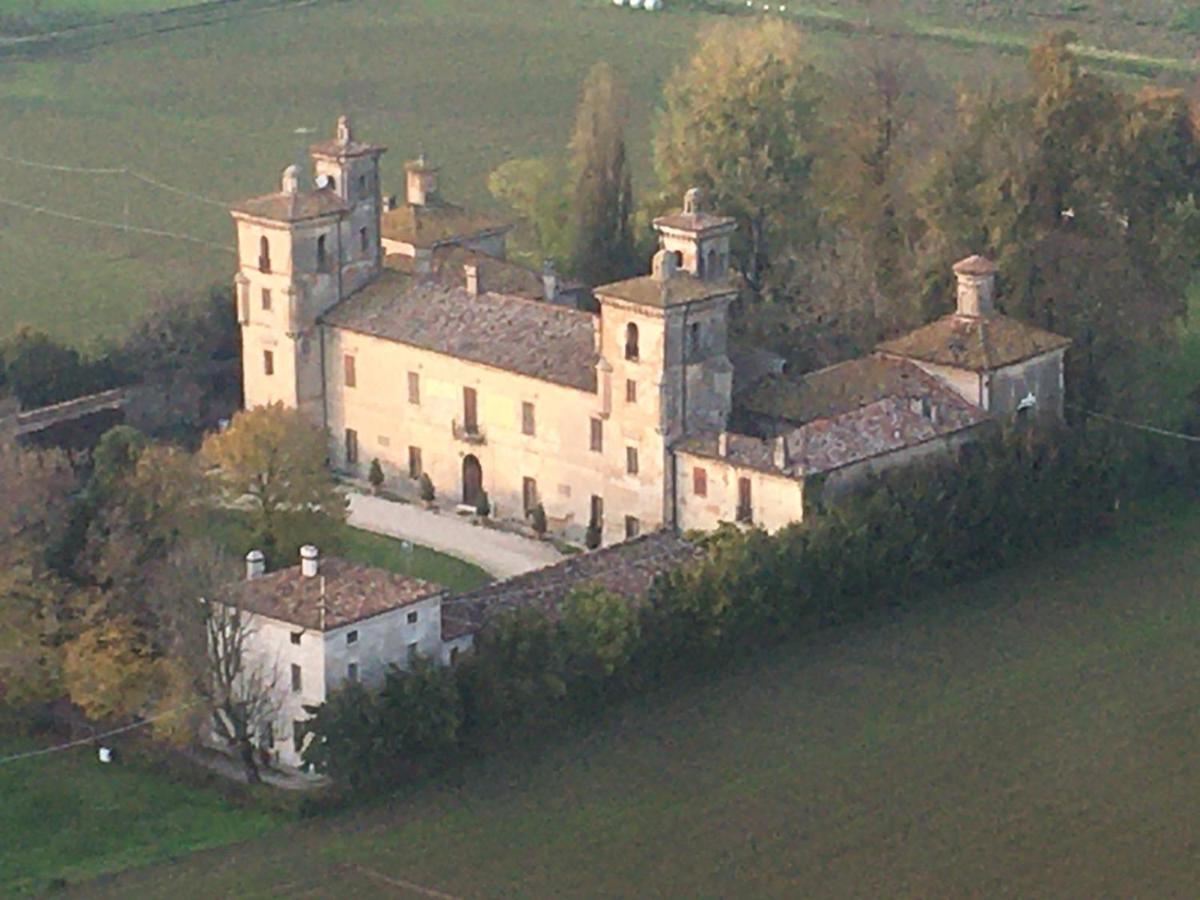 Ostello Castello Mina Della Scala Casteldidone エクステリア 写真